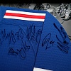 Игровой свитер ХК СКА с автографами команды